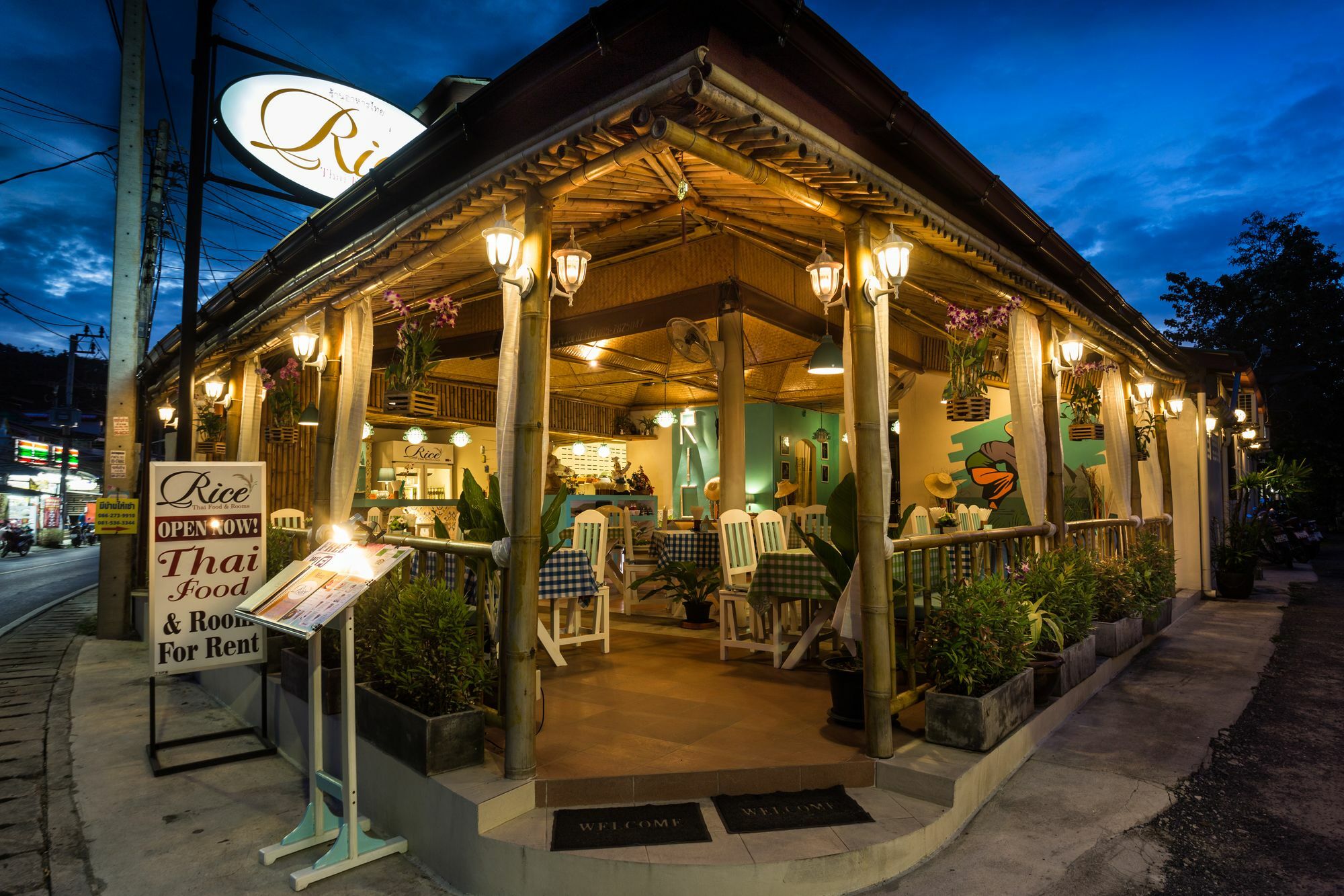 Rice Rooms And Restaurant Kata Beach  Buitenkant foto