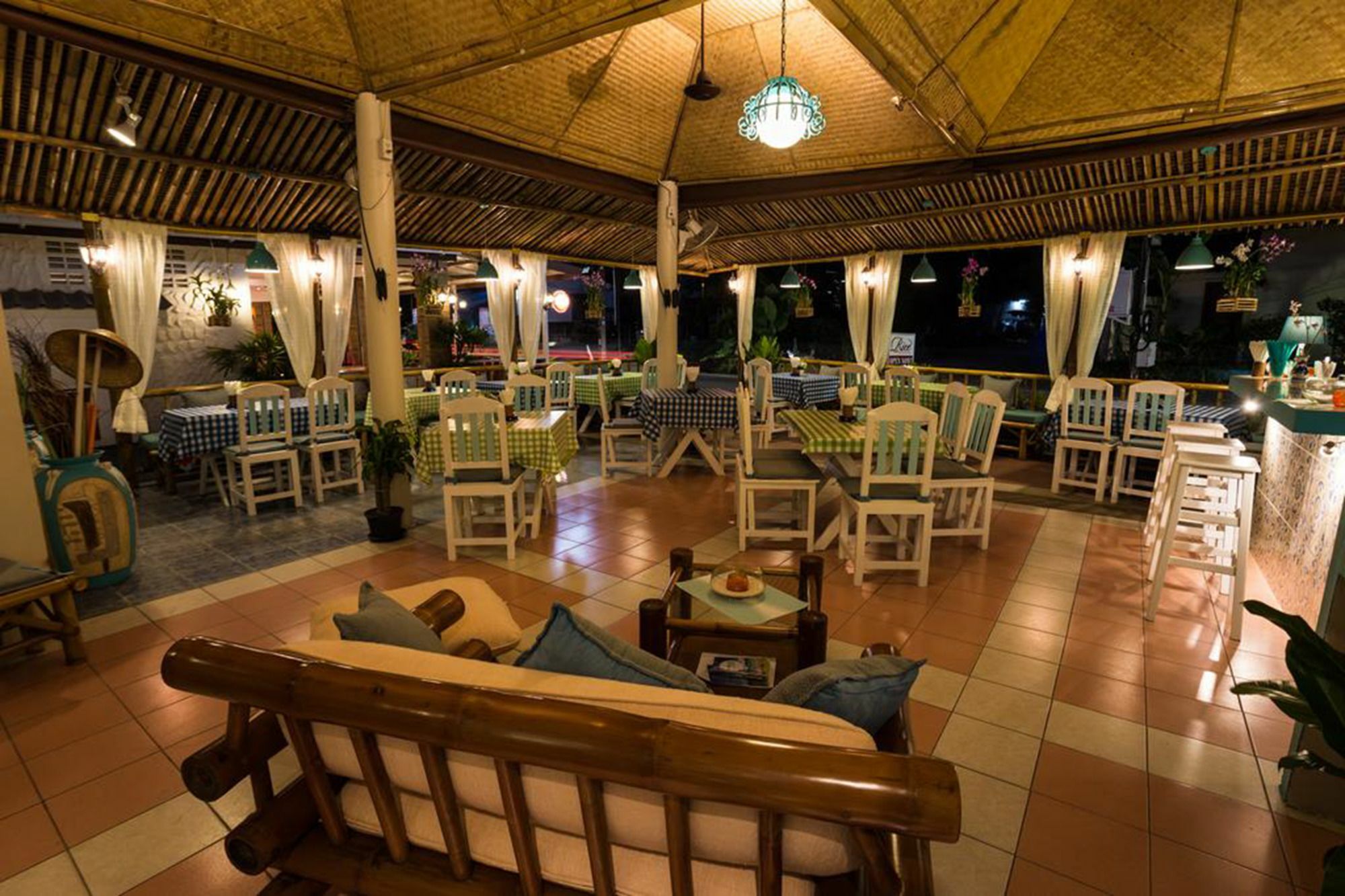 Rice Rooms And Restaurant Kata Beach  Buitenkant foto
